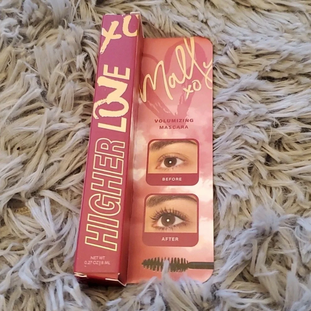 Mally Beauty Higher Love Volumizing Mascara - Bold Pink